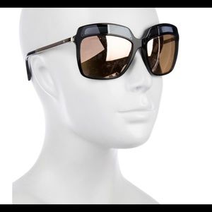 💯 😎😎Authentic.Rose gold Chanel SUNGLASSES